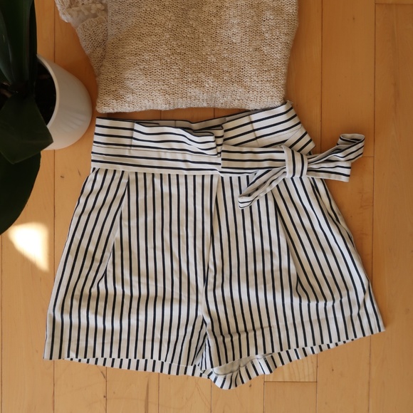Zara Pants - ZARA Shorts |Trafaluc Collection Striped Shorts XS